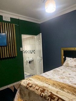 Butterfly Guest Lodge-Luxury