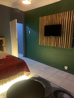 Butterfly Guest Lodge-Luxury